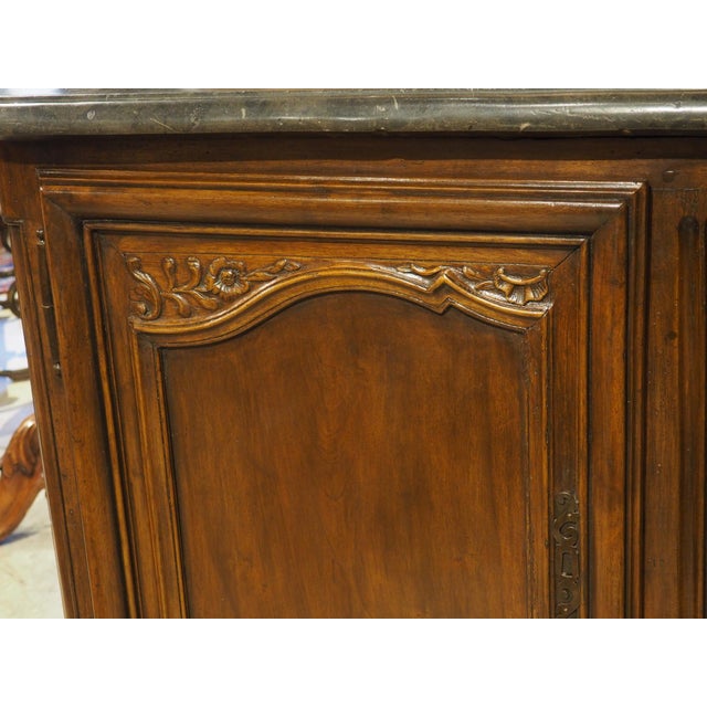 French Louis XV Lyonnais Walnut Buffet With Original St. Cyr Stone Top, C. 1760 For Sale - Image 10 of 18