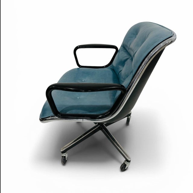 Charles Pollock Knoll Pollock Chair in Aqua Leather, Steel Frame For Sale - Image 4 of 7