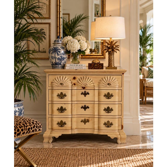 Beautiful vintage bachelor’s chest by Link-Taylor, crafted in pine with a warm natural finish and distinctive block-front...
