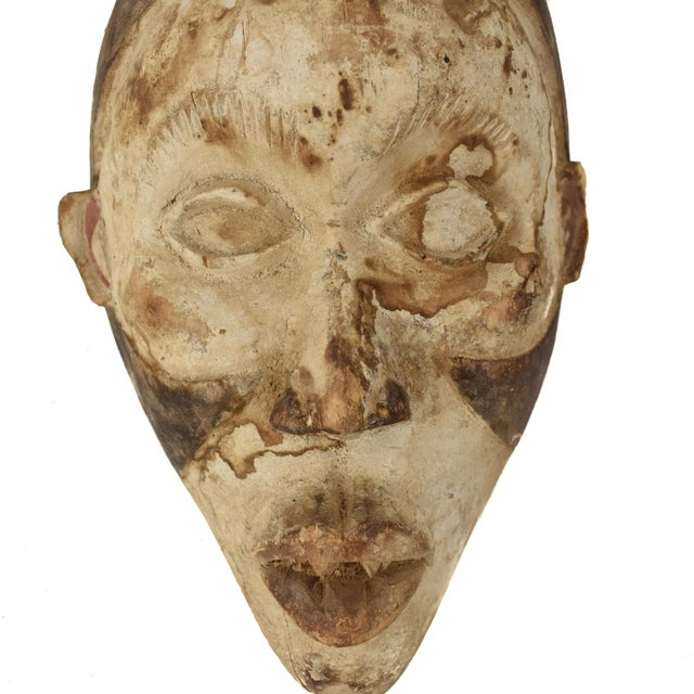 The Kongo people migrated into their current location during the 13th century from the northeast under the leadership of...