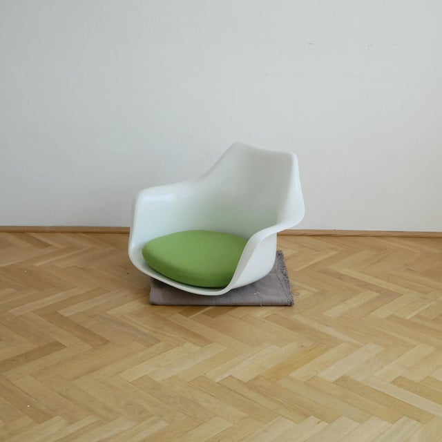 Mid-Century Modern Tulip Seat Shell by Eero Saarinen for Knoll For Sale - Image 3 of 6