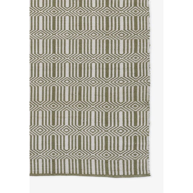 This indoor/outdoor rug from the River Collection by Erin Gates is the puzzle piece your home has been missing: a rug that...