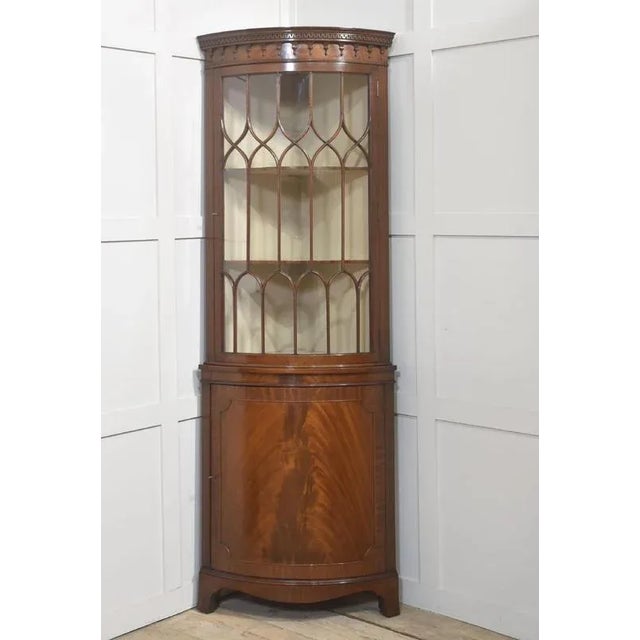 Georgian Style Mahogany Corner Cabinet, 1890s For Sale - Image 12 of 12