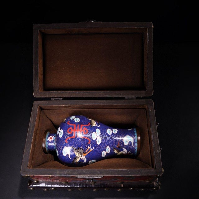 Vintage Chinese Cloisonné "Longevity Crane" Vase With Dragon Lacquer Box For Sale In Los Angeles - Image 6 of 10