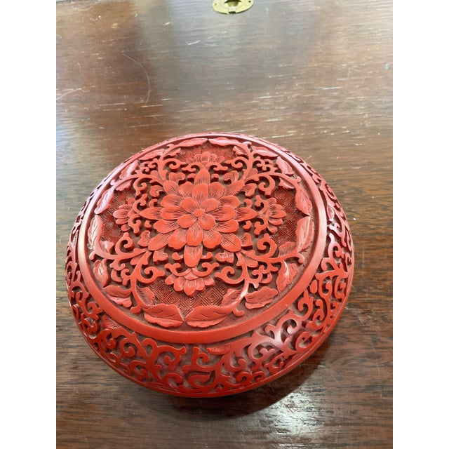Asian Style Chinoiserie Cinnabar Covered Box For Sale - Image 4 of 5