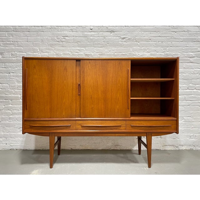 Brown Danish Mid Century Modern Teak Credenza / Sideboard, C. 1960's For Sale - Image 8 of 13