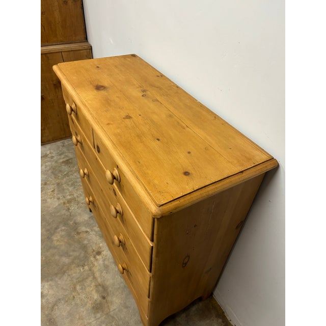 19th Century English Pine Chest of Drawers For Sale - Image 4 of 8