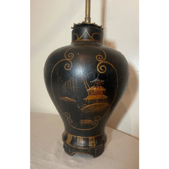 1910s Antique Hand Carved Chinese Lacquered Heavy Wood Brass Electric Table Lamp Light For Sale - Image 5 of 17