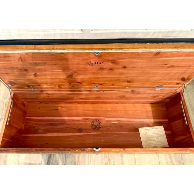 1960s Lane Mid-Century Oak Cedar Chest Storage Bench With Black Upholstery For Sale - Image 17 of 18