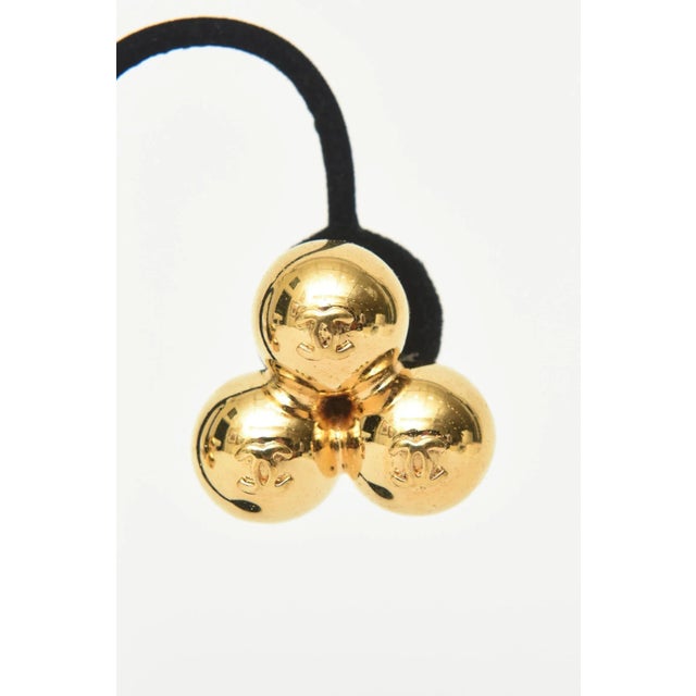 Chanel Gold Plated 3 Logo CC Cluster Ball Sphere Clip on Earrings , 1990's For Sale - Image 11 of 11
