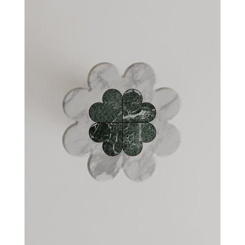 Marbelle Side Table in Green Marble and Brass by Esther Knopfler For Sale - Image 4 of 15