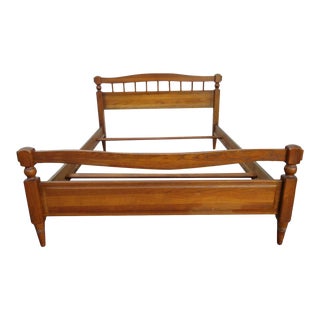 Solid Oak Traditional Vintage Full Size Bed For Sale