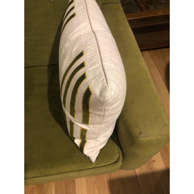 2020s Contemporary Emdee “Velluto Porto” Green Velvet & Linen Pillow For Sale - Image 5 of 8