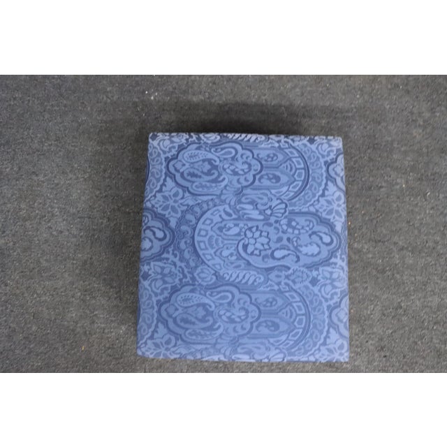 French Louis XV Style Painted Ottoman With Blue Paisley Upholstery For Sale - Image 3 of 8