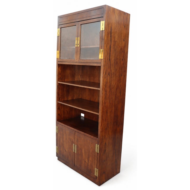 Brown 1970s Campaign Vintage Henredon Oak Wall Unit With Marble Counter and Mirrored Cabinets For Sale - Image 8 of 12