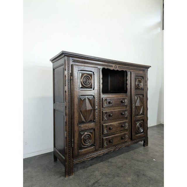 Tall Oak Buffet in the style of Dudouyt, in Very Good conditions.