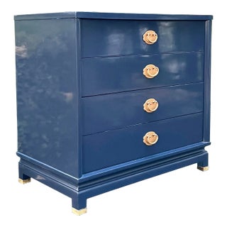 American of Martinsville 4 Drawer Bachelors Chest - Newly Lacquered in Hale Navy For Sale