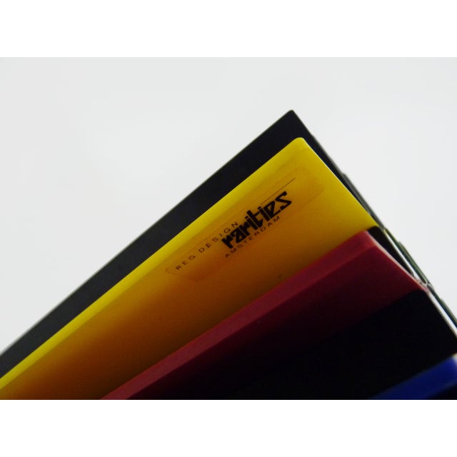 Reg Design Rarities Amsterdam vase in acrylic, 1980s Superb vase from the 80s from the Reg Design Rarities Amsterdam brand...