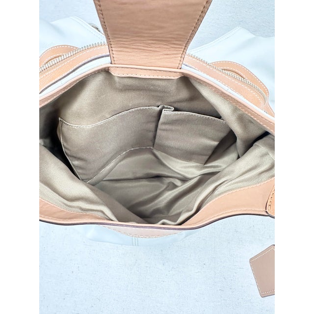 Vintage Y2k Coach Off-White & Tan Leather Soho Lynn Hobo Bag For Sale - Image 11 of 12