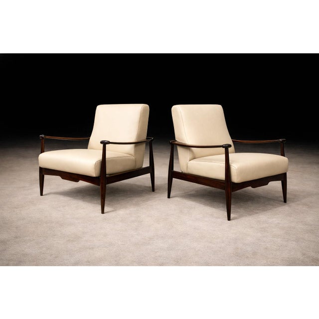 Mid-Century Modern Brazilian Modern Pair of “Canoa” Armchairs in Rosewood & Leather, Liceu De Artes, 1960s For Sale - Image 3 of 14
