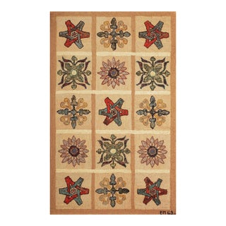 1965s Tan Camel Floral Folk Art Vintage American Hooked Rug 2' 8" X 4' 2" Hand Knotted Wool Carpet For Sale