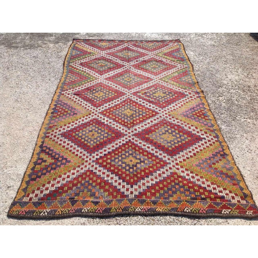 Vintage Turkish Kilim Rug - 6' x 10'4