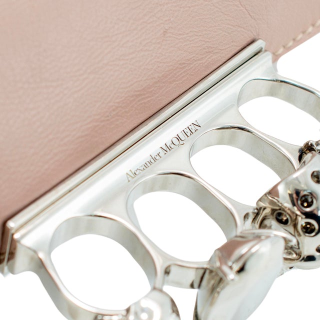 Alexander McQueen Rose Pink Skull Jewel Four-Ring Soft Leather Clutch Bag For Sale - Image 10 of 16