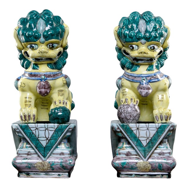 Pair Mid Century Ceramic Foo Dogs on Base For Sale