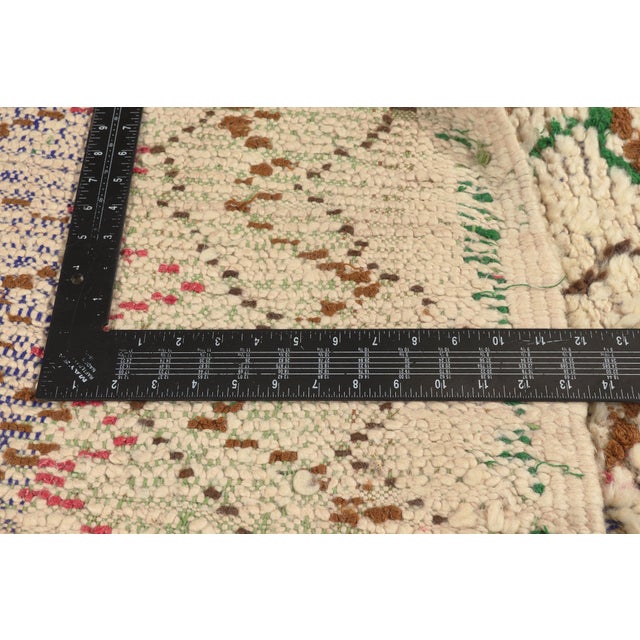 Textile Vintage Azilal Moroccan Rug, 03'06 X 09'00 For Sale - Image 7 of 10