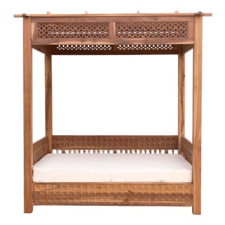 Carved Floral Jali Canopy Sanctuary Daybed For Sale