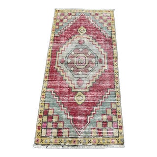 Turkish Yastik Rug 1'8" x 3'4" For Sale