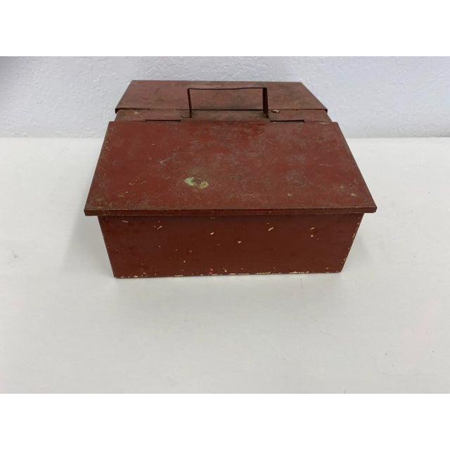 English Antique Metal Shoeshine Kit From London 1910 For Sale - Image 3 of 12