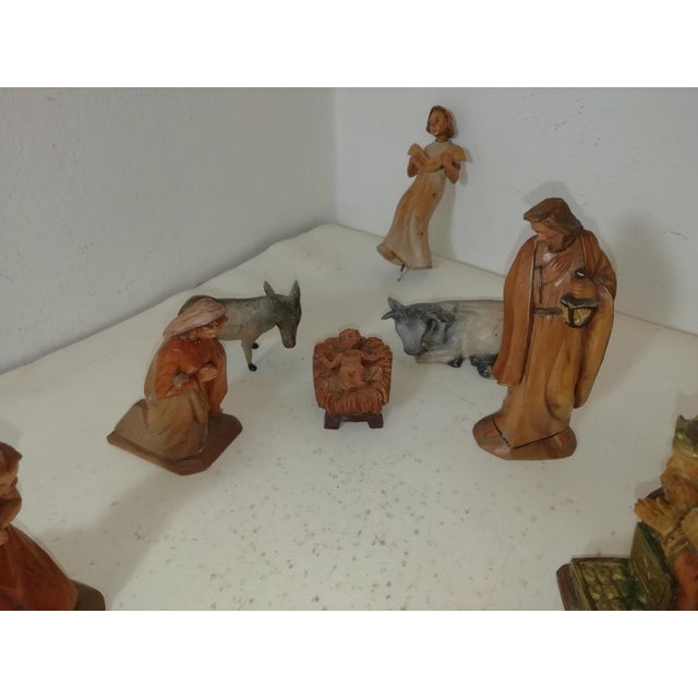 Wooden Nativity Scene by Karl Kuolt for Anri Val Gardena, Italy, 1950s, Set of 17, Set of 17 For Sale - Image 13 of 18