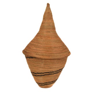 Early 20th Century Tutsi Tight Weave Basket with Lid Rwanda For Sale