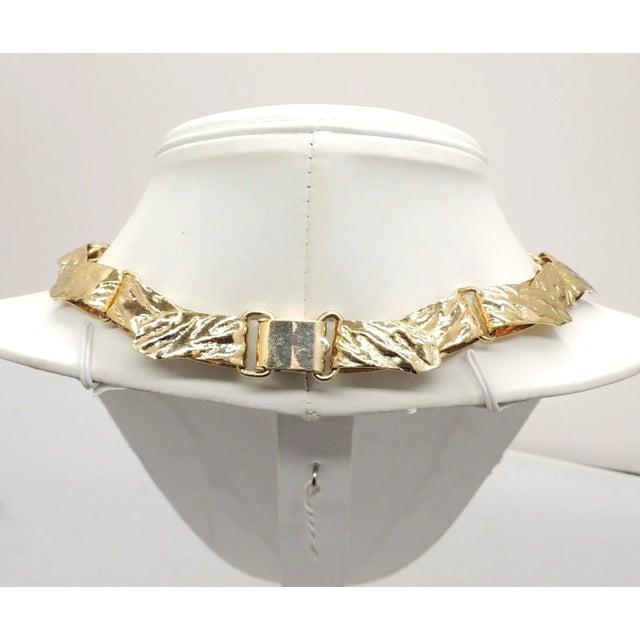 1970s Vintage 1970s Signed Napier Modernist Goldtone Collar Necklace For Sale - Image 5 of 8