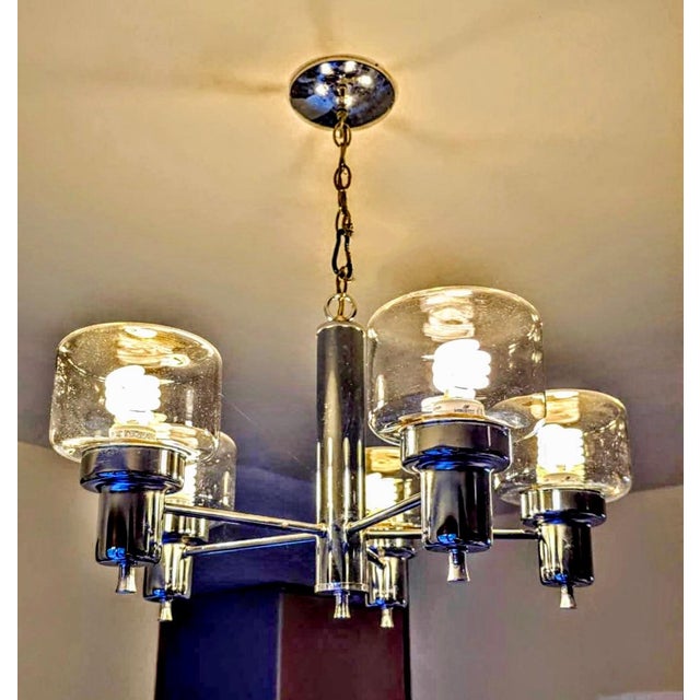 Gaetano Sciolari 1970s Chrome-and-Glass 5-Light Chandelier Attributed to Gaetano Sciolari for Lightolier For Sale - Image 4 of 10