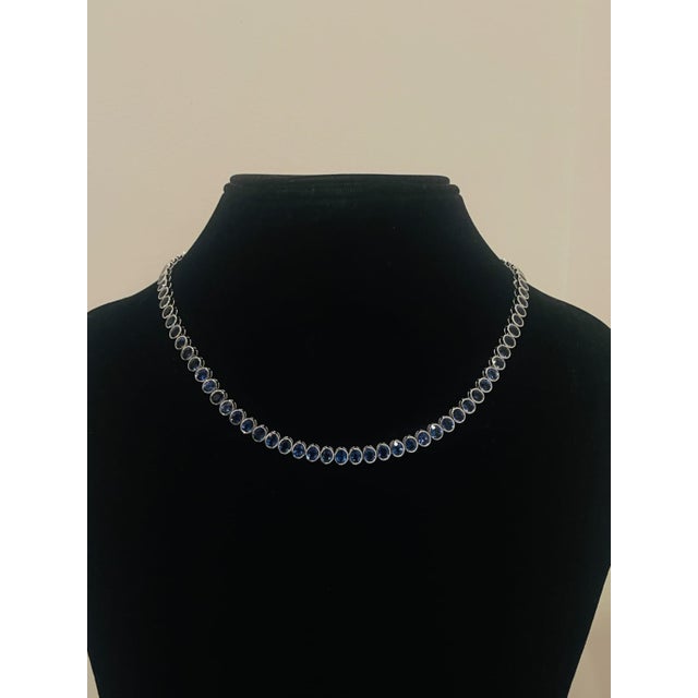 Early 21st Century New 18k Gold Necklace With 36.80ct Blue Sapphire, Elegant Design For Sale - Image 5 of 10