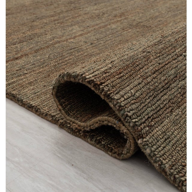 High Quality Hand Knotted Dark Green Jute Loop Pattern Solid Rug 5x8Ft. For Sale - Image 9 of 12