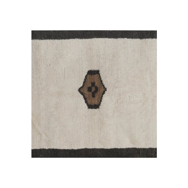 Checkered White Turkish Tulu Rug 4'8'' X 6'12'' For Sale - Image 4 of 10