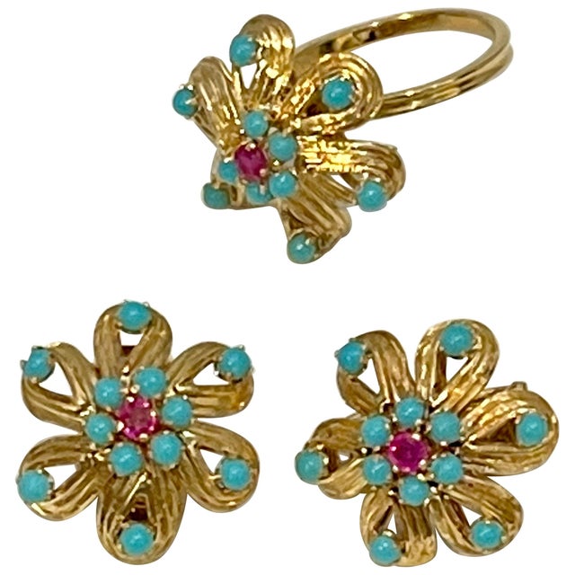 2000 - 2009 4 Ct Natural Turquoise & Ruby 18 Kt Yellow Gold Flower Ring & Earring Set 20Gm For Sale - Image 5 of 18