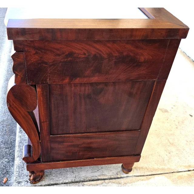 19th Century American Empire Mahogany & Marble Cabinet Side Petticoat Table For Sale In Miami - Image 6 of 18