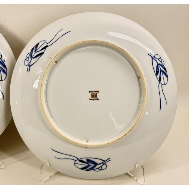Late 20th Century Pair of Vintage Japanese "Gold Imari" Hand-Painted Rickshaw Chargers, 11" For Sale - Image 5 of 8