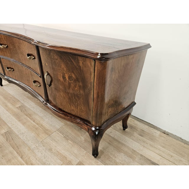 Chippendale Dressing Table in Walnut Burl and Brass, 1940 For Sale - Image 3 of 18