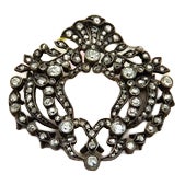 Art Deco 18k Gold Brooch with Diamonds For Sale