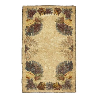 1930s American Hooked Rug For Sale
