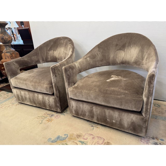 Contemporary Hickory Chair Ray Booth Collection Shea Swivel Chairs, Pair For Sale - Image 3 of 12