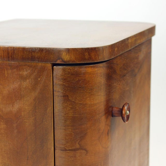 Vintage Art Deco Bedside Tables in Walnut Veneer, Czechoslovakia, 1930s, Set of 2 For Sale - Image 17 of 18