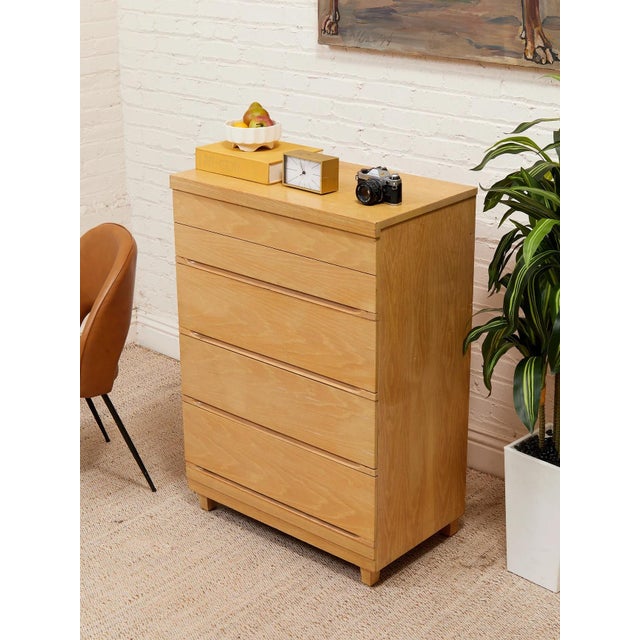 Who knew your dresser could look so good? Our Vintage collection of dressers and armories are the perfect fit for any...