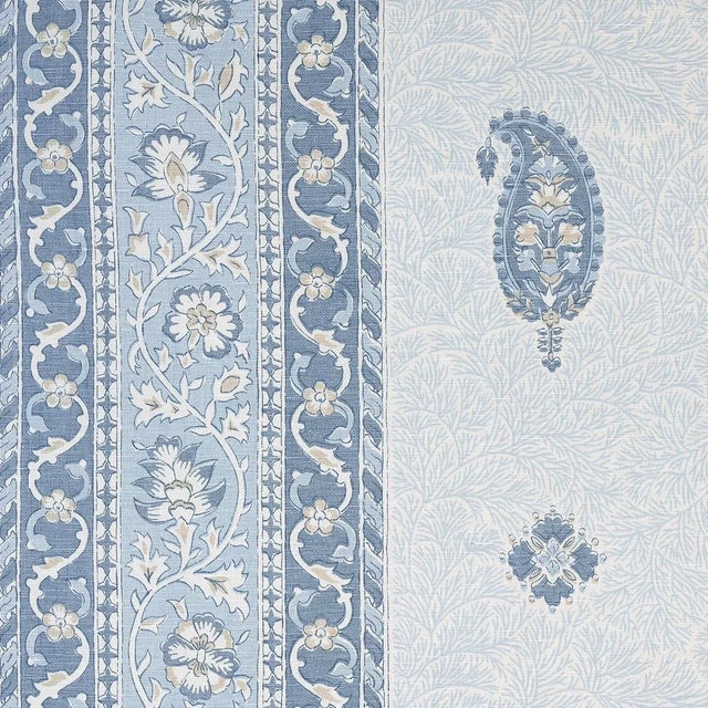 Sample - Schumacher x Mark D. Sikes Ojai Paisley Fabric in China Blue For Sale In Charlotte - Image 6 of 6