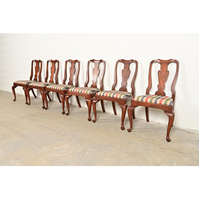 Henkel Harris Henkel Harris Queen Anne Solid Cherry Wood Dining Chairs, Set of Six For Sale - Image 4 of 13